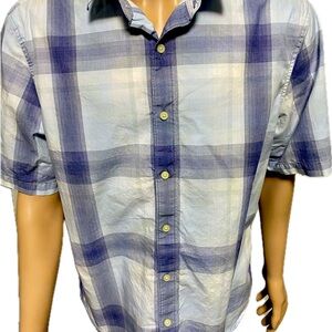 Men’s short sleeve Claiborne shirt.  Size large